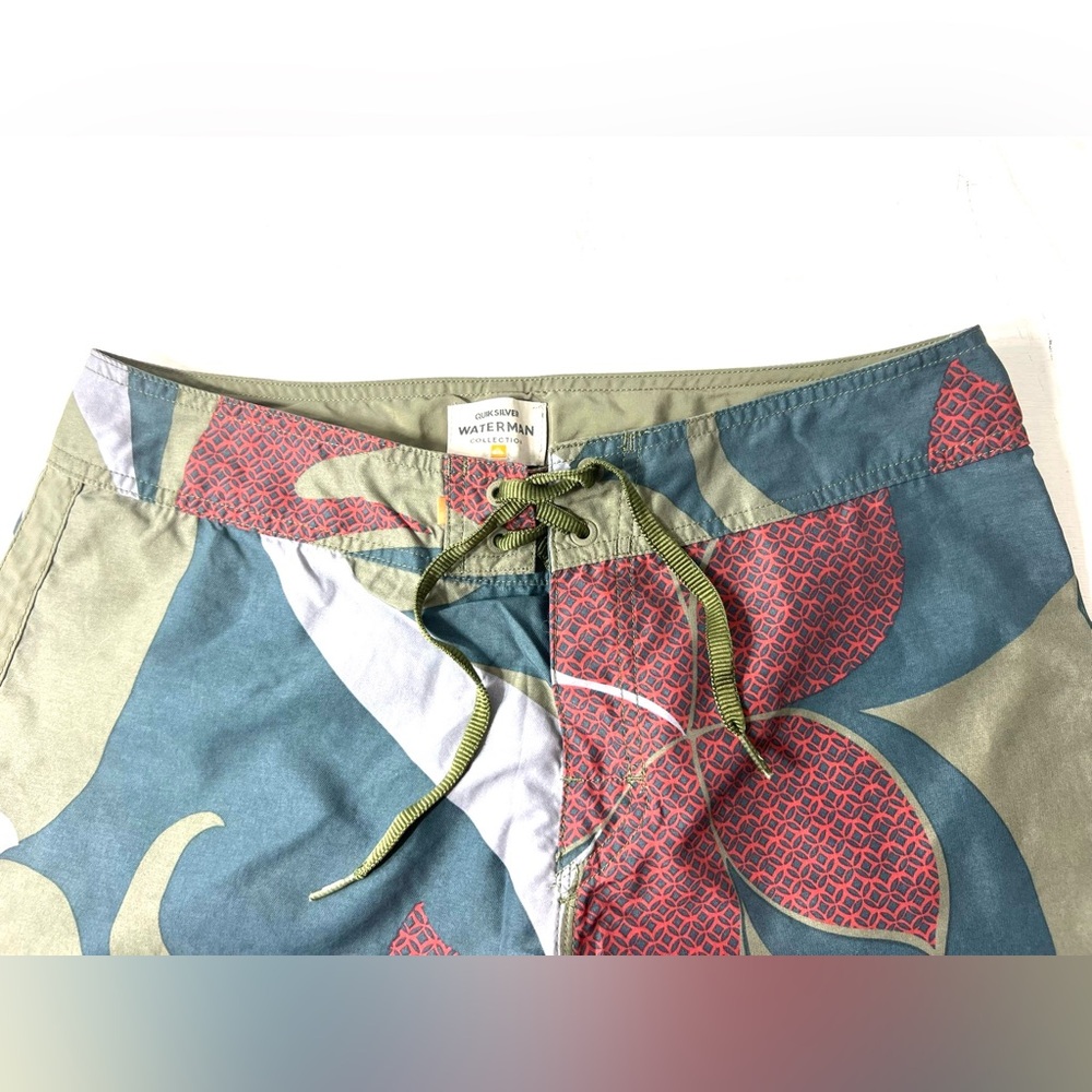 QUIKSILVER Waterman Board Shorts Unlined Swimming Trunk Men's Size 32 Tropical - Picture 5 of 11